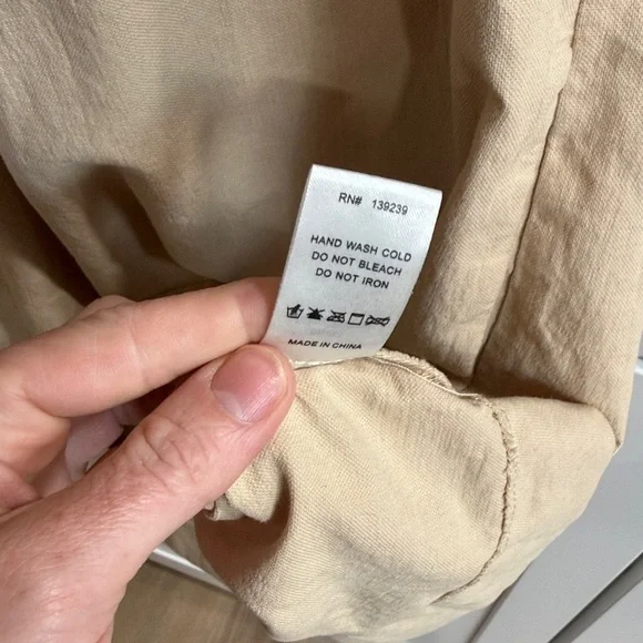 Tuckernuck Pomander Place Khaki Finley Flutter Sleeve Mini Dress Size Medium - Picture 9 of 10